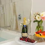 La Perla Luxury 住宿加早餐酒店 4*