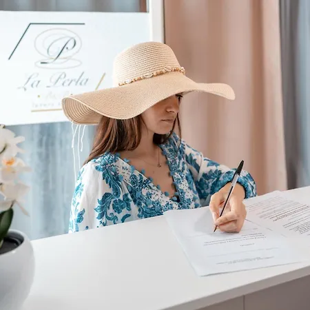 La Perla Luxury Bed & Breakfast