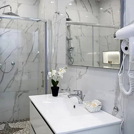 La Perla Luxury 4*